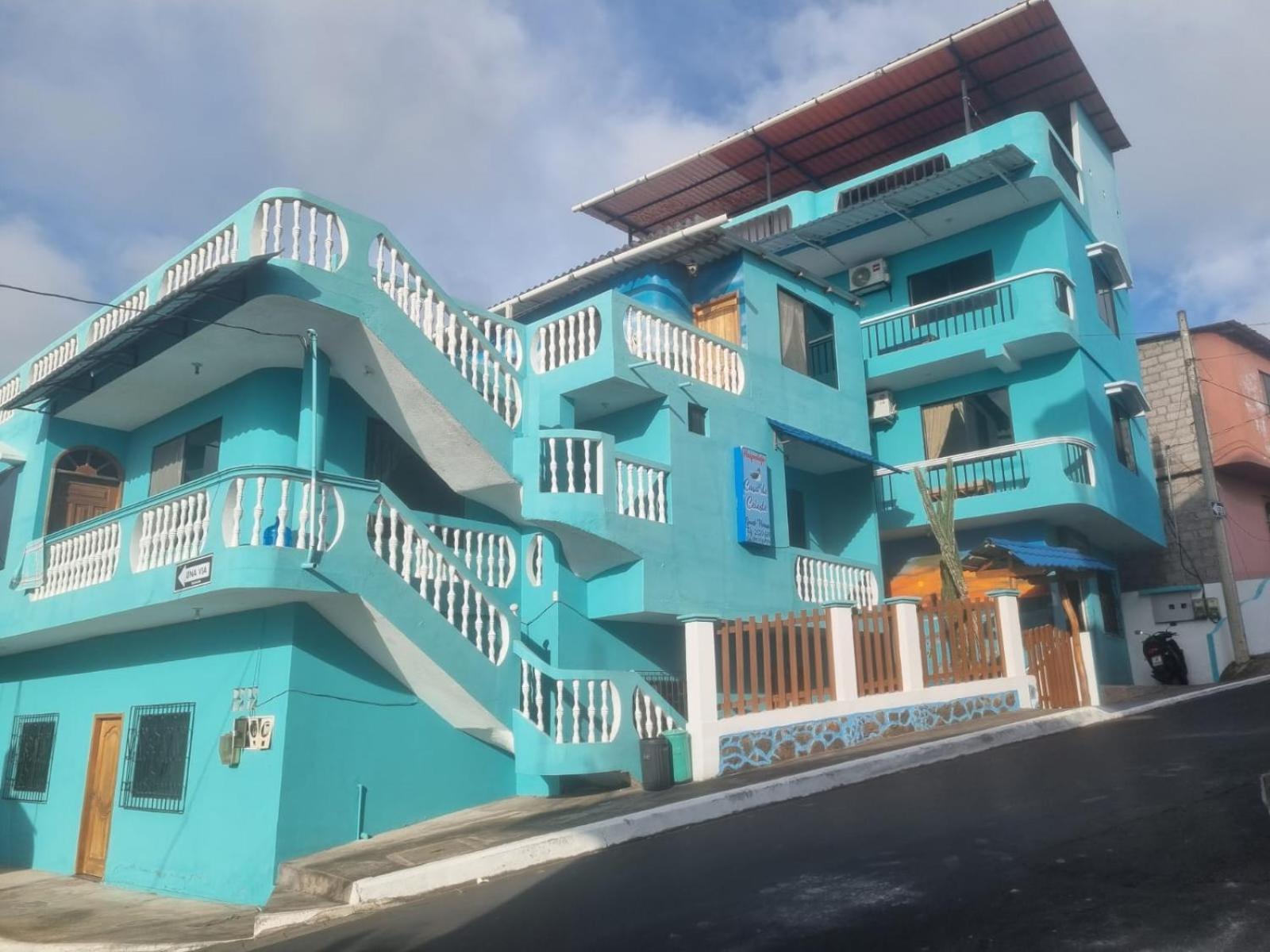 Casa De Celeste Puerto Baquerizo Moreno Exterior photo